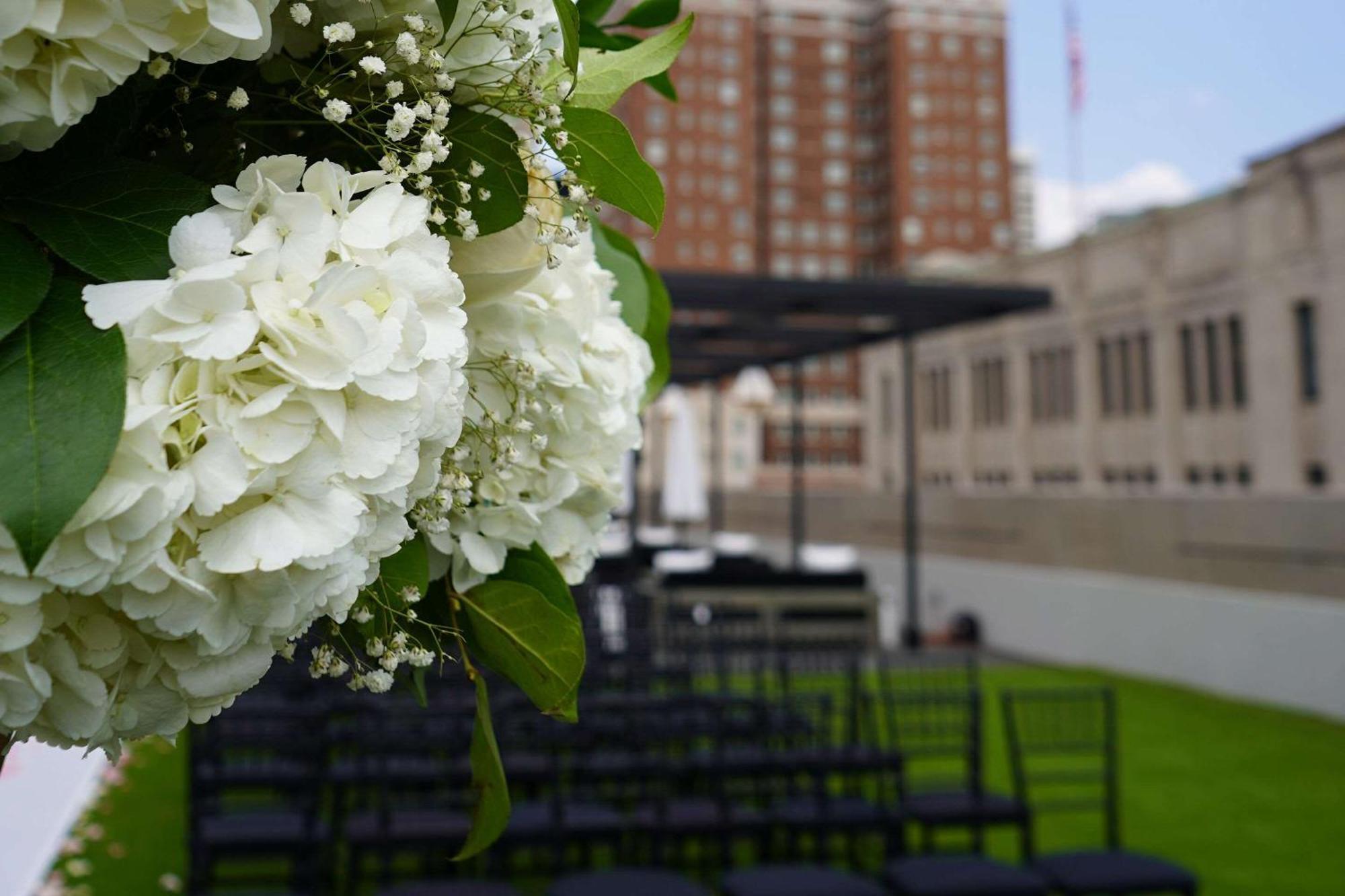 Cambria Hotel Detroit Downtown Exterior photo